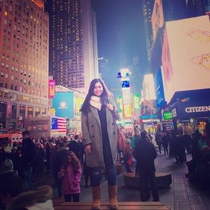 Meet your Posher, April